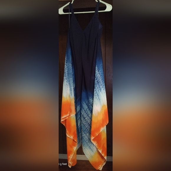 new directions Dresses & Skirts - Colorful sun dress 🌝